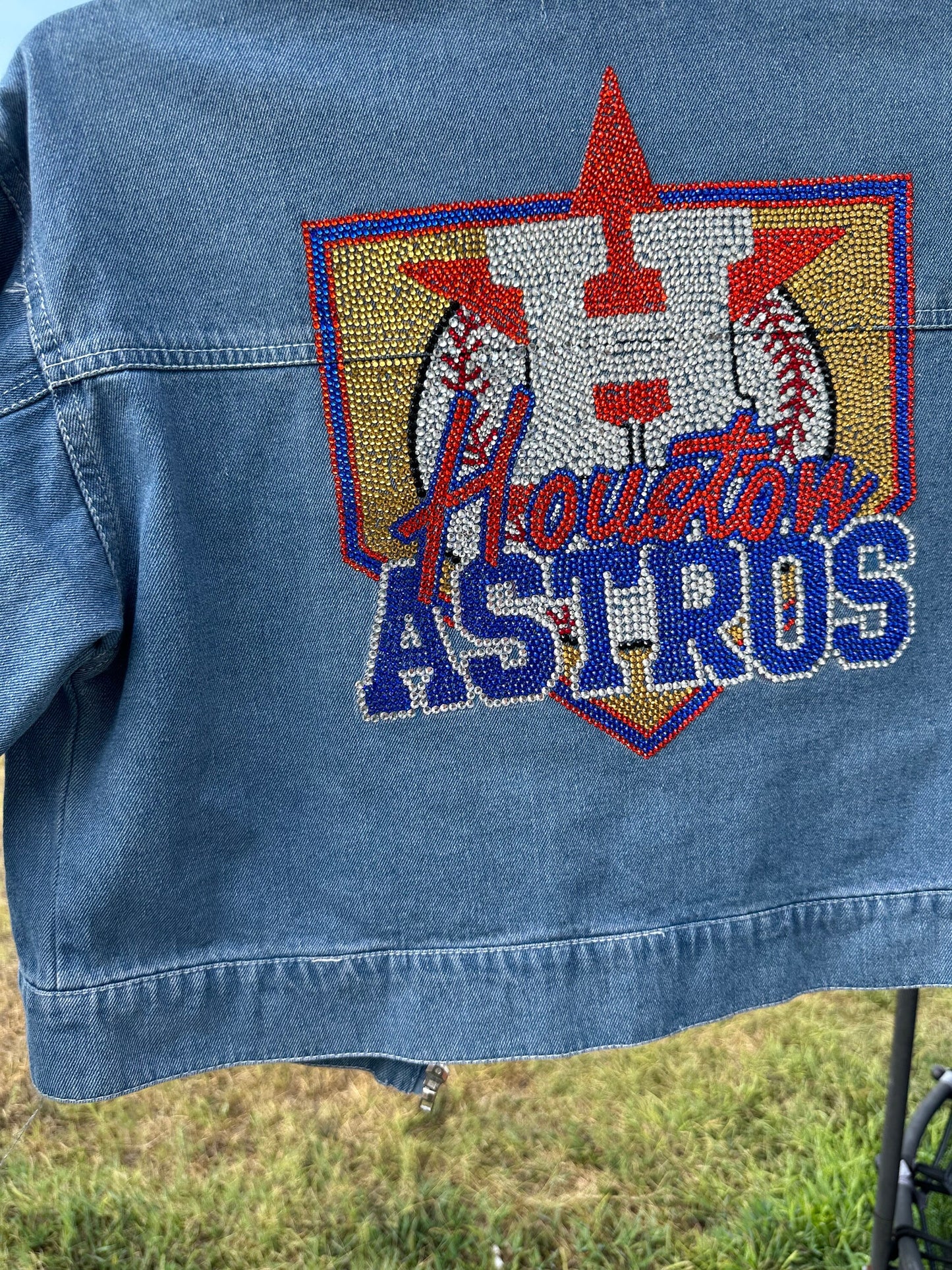 Chaqueta vaquera con adornos de los Astros, mezclilla con adornos, béisbol con adornos, adornos unisex, chaqueta con adornos para mujer, Astros Houston, béisbol