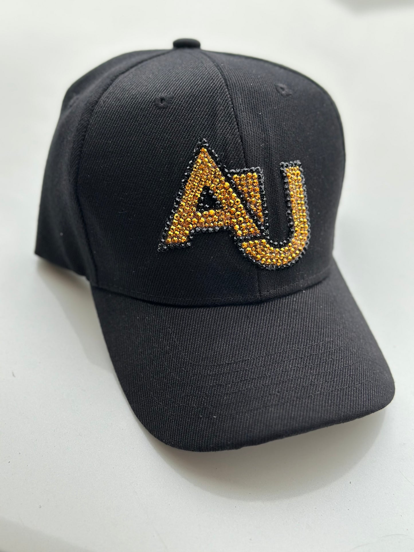 Gorra de béisbol con cristales de imitación, Adelphi University, equipo de béisbol, cristales de imitación, gorra de béisbol, AU