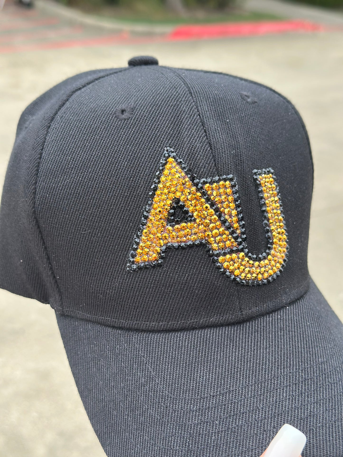 Gorra de béisbol con cristales de imitación, Adelphi University, equipo de béisbol, cristales de imitación, gorra de béisbol, AU
